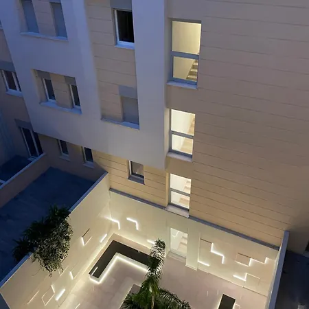 Trastevere Porta Dei Leoni *