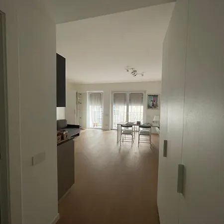 Trastevere Porta Dei Leoni Διαμέρισμα