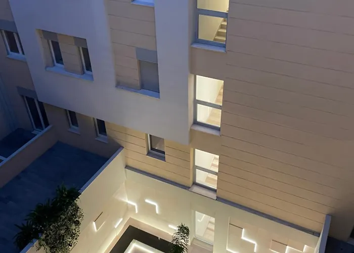 Trastevere Porta Dei Leoni *