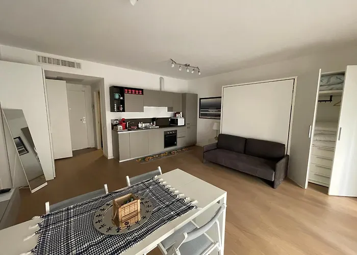 Trastevere Porta Dei Leoni Roma